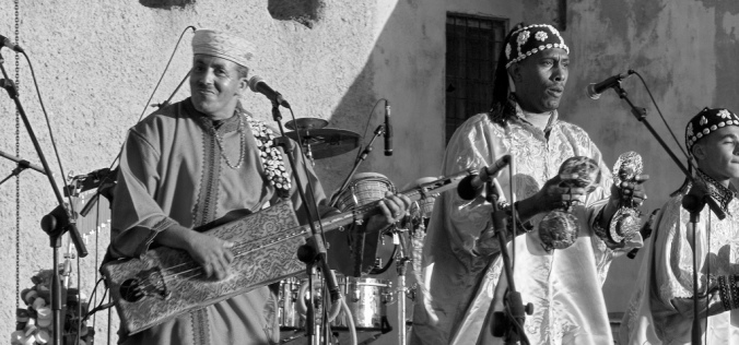 Gnawa musicians in Essaouira ©  Vince Millett